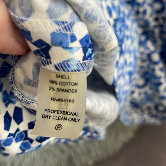 Calvin Klein A-Line Blue/White floral sleeveless dress, 98% cotton, 2% spandex - Picture 9 of 9